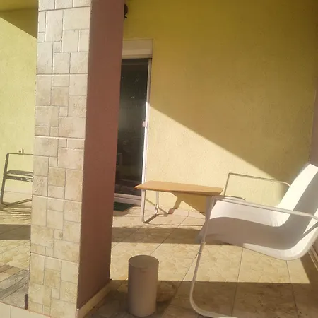 ゲストハウス Bella Vendeghaz