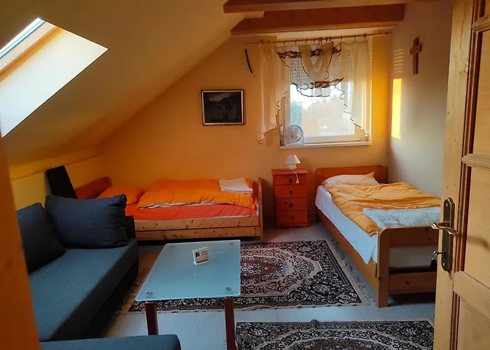 Bella Vendeghaz * Székesfehérvár